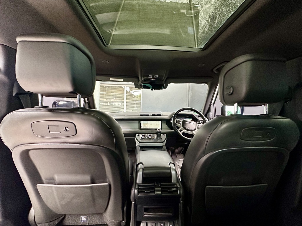LAND ROVER DEFENDER DEFENDER 110 D300 HSE X-DYNAMIC - 14
