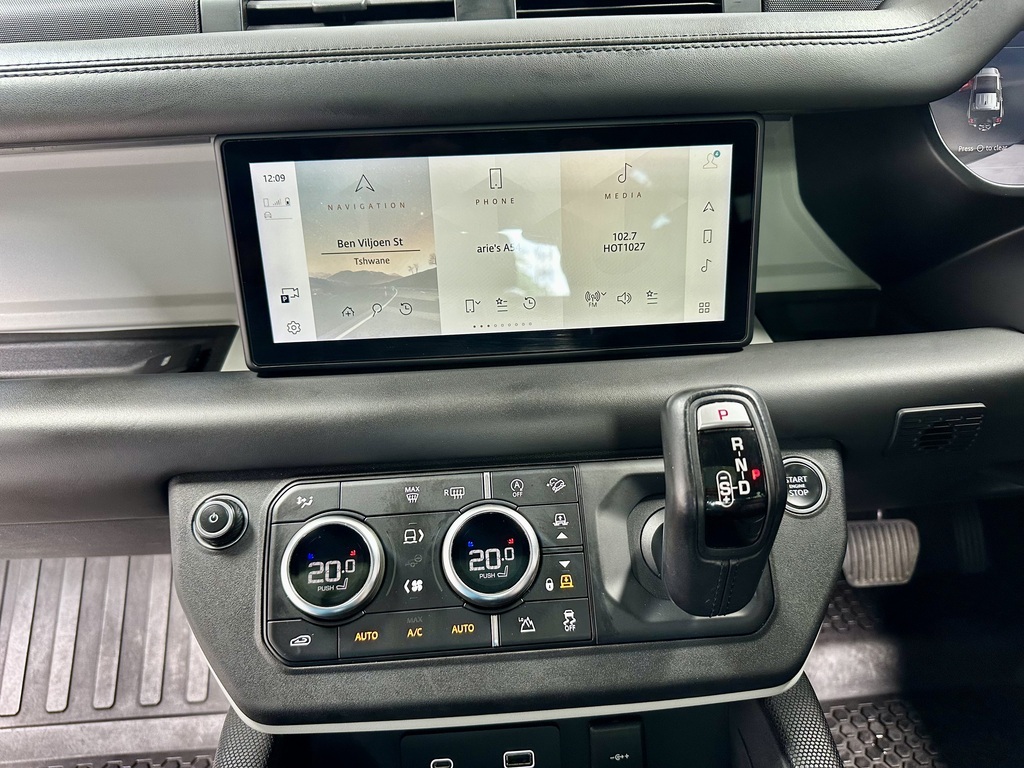 LAND ROVER DEFENDER DEFENDER 110 D300 HSE X-DYNAMIC - 15