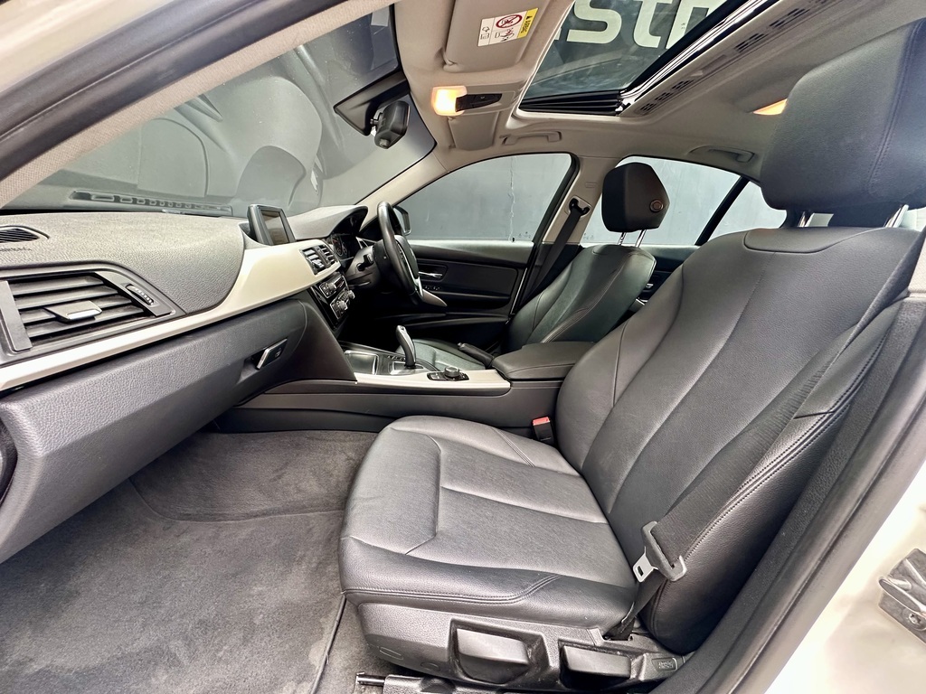 BMW 3 SERIES 318i A/T (F30) - 10