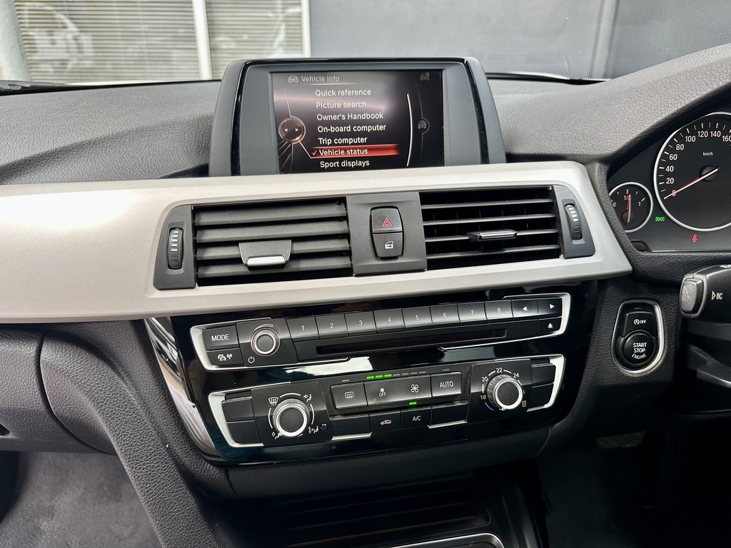 BMW 3 SERIES 318i A/T (F30) - 15