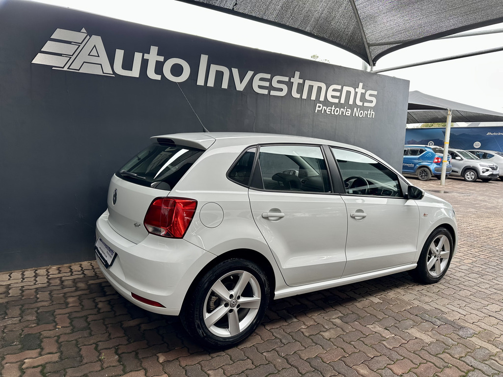 VOLKSWAGEN POLO VIVO POLO VIVO 1.6 HIGHLINE (5DR)