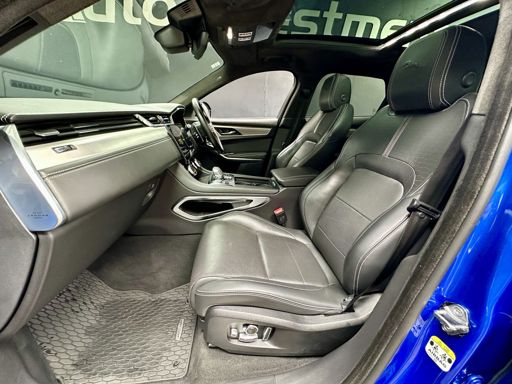 JAGUAR F-PACE F-PACE 3.0D HSE R-DYNAMIC (D300)