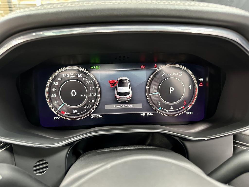 JAGUAR F-PACE F-PACE 3.0D HSE R-DYNAMIC (D300)