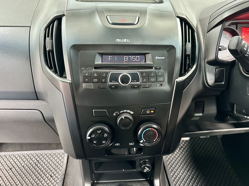 ISUZU D-MAX D-MAX 250 HO HI-RIDE D/C P/U - 12