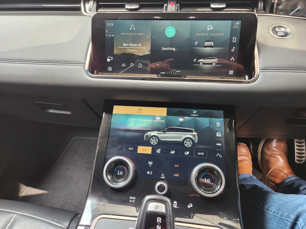 LAND ROVER EVOQUE EVOQUE 2.0D SE R-DYNAMIC 147KW (D200)