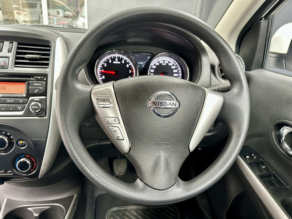 NISSAN ALMERA ALMERA 1.5 ACENTA