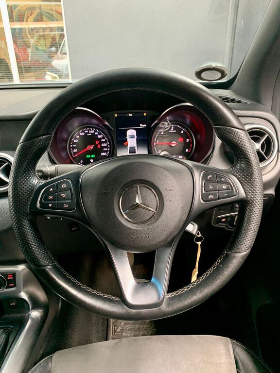 MERCEDES-BENZ X-CLASS X220d PROGRESSIVE