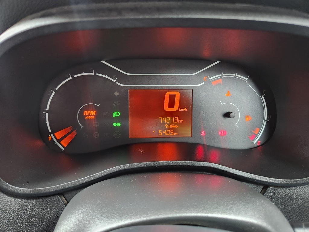 RENAULT KWID KWID 1.0 EXPRESSION / LIFE 5DR