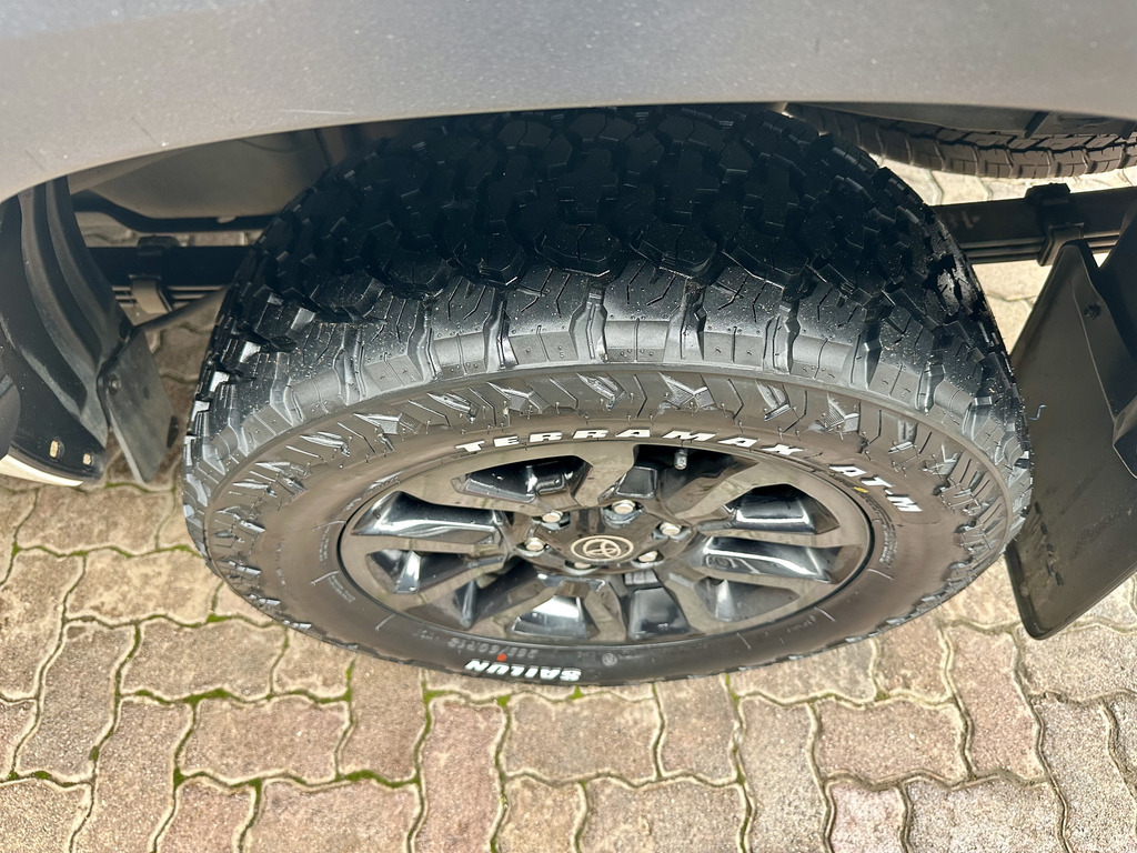 TOYOTA HILUX HILUX 2.8 GD-6 RB LEGEND A/T P/U E/CAB