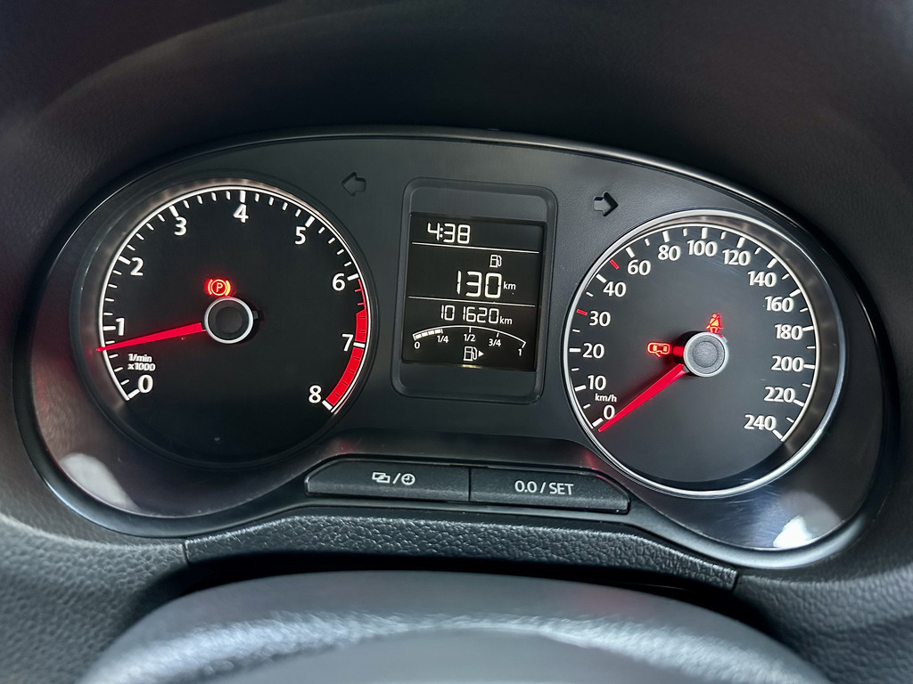 VOLKSWAGEN POLO VIVO POLO VIVO 1.4 COMFORTLINE (5DR)