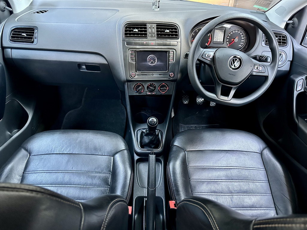 VOLKSWAGEN POLO VIVO POLO VIVO 1.4 COMFORTLINE (5DR)