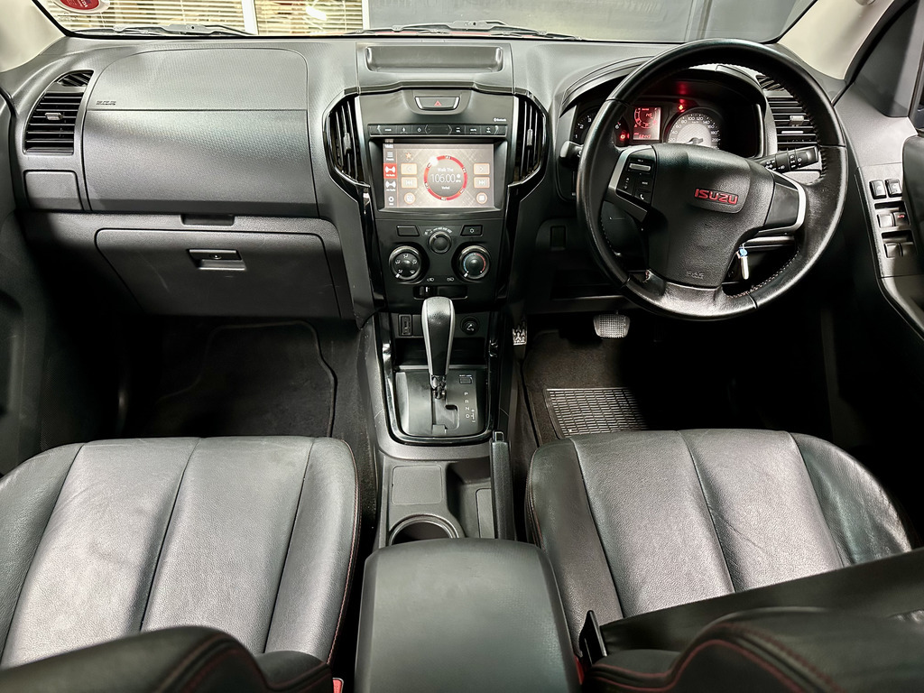 ISUZU D-MAX D-MAX 300 X-RIDER A/T D/C P/U - 10