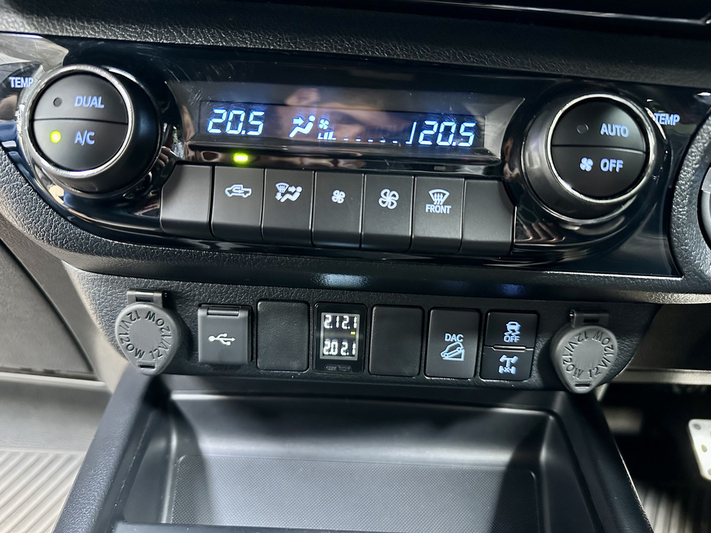 TOYOTA HILUX HILUX 2.8 GD-6 GR-S 4X4 A/T P/U D/C - 12