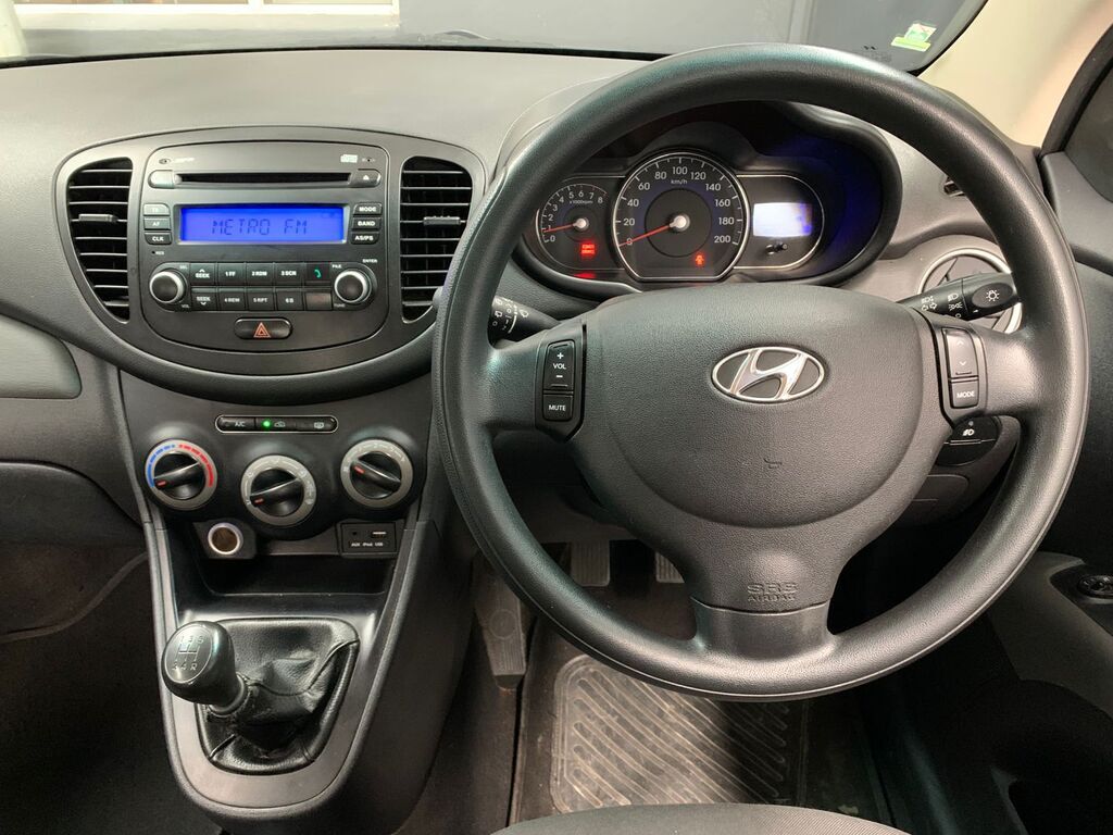 HYUNDAI I10 i10 1.1 GLS/MOTION - 10