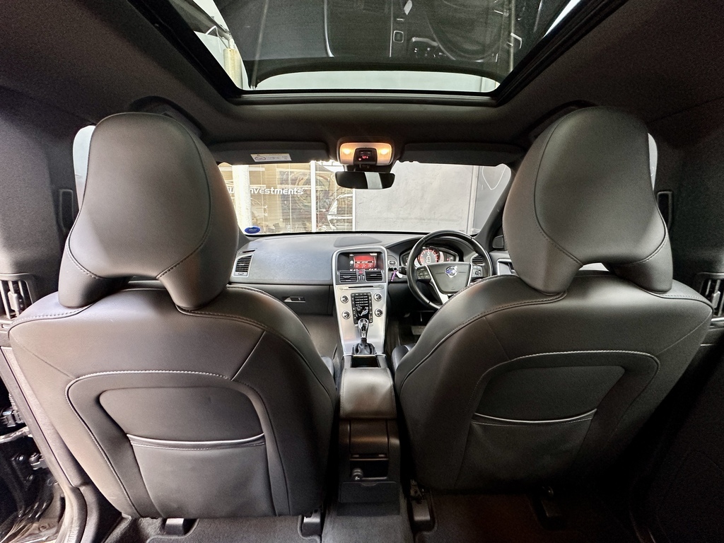 VOLVO XC60 XC60 T5 MOMENTUM GEARTRONIC AWD - 11