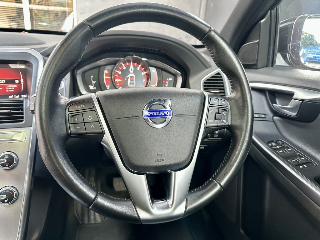 VOLVO XC60 XC60 T5 MOMENTUM GEARTRONIC AWD - 15