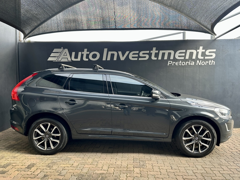VOLVO XC60 XC60 T5 MOMENTUM GEARTRONIC AWD - 2