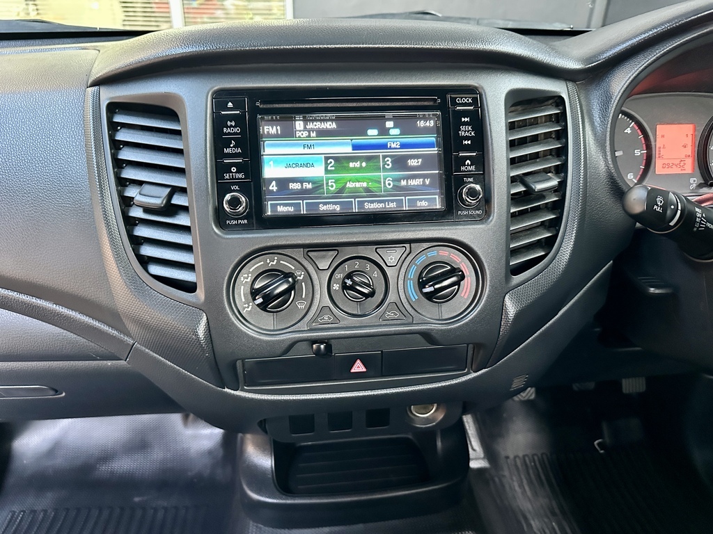 MITSUBISHI TRITON TRITON 2.4Di-GL P/U S/C - 11