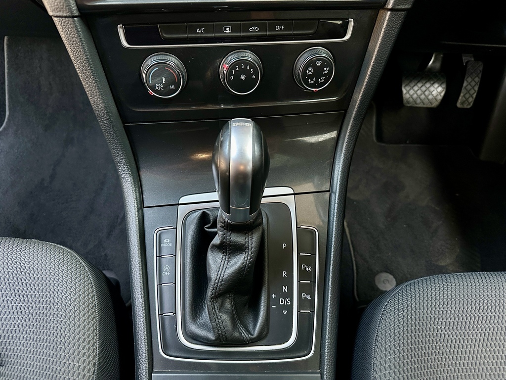 VOLKSWAGEN GOLF 7 GOLF VII 1.4 TSI COMFORTLINE DSG