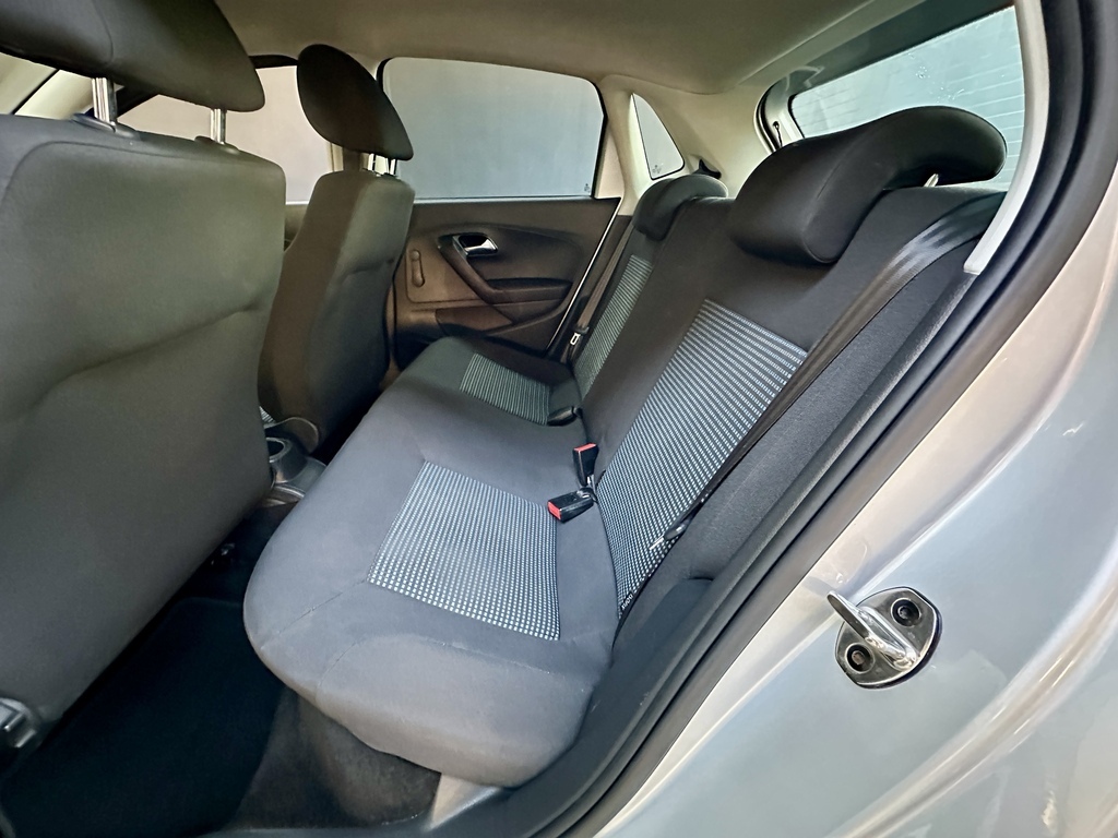 VOLKSWAGEN POLO VIVO POLO VIVO 1.6 COMFORTLINE TIP (5DR) - 11