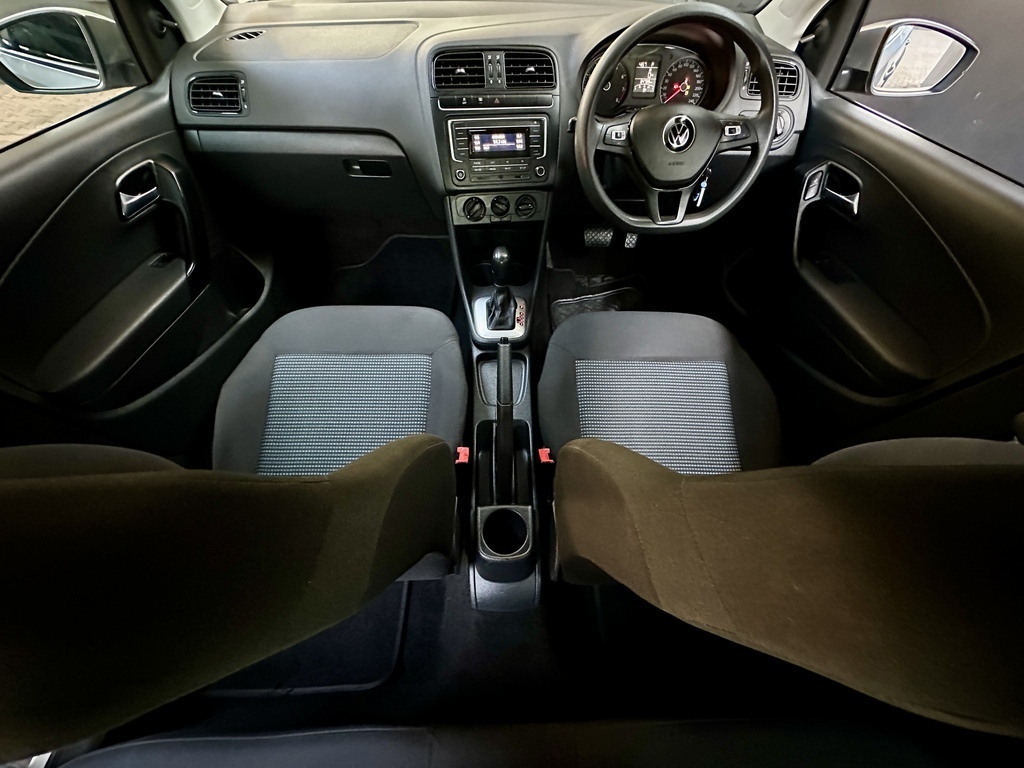VOLKSWAGEN POLO VIVO POLO VIVO 1.6 COMFORTLINE TIP (5DR) - 12