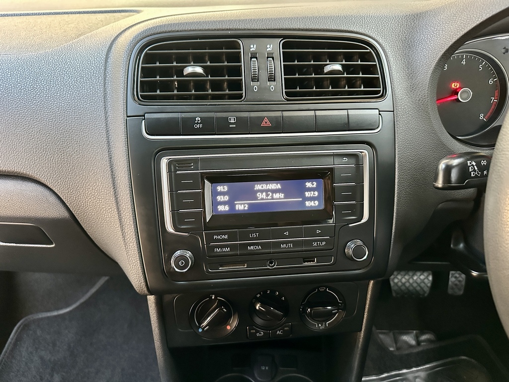 VOLKSWAGEN POLO VIVO POLO VIVO 1.6 COMFORTLINE TIP (5DR) - 13