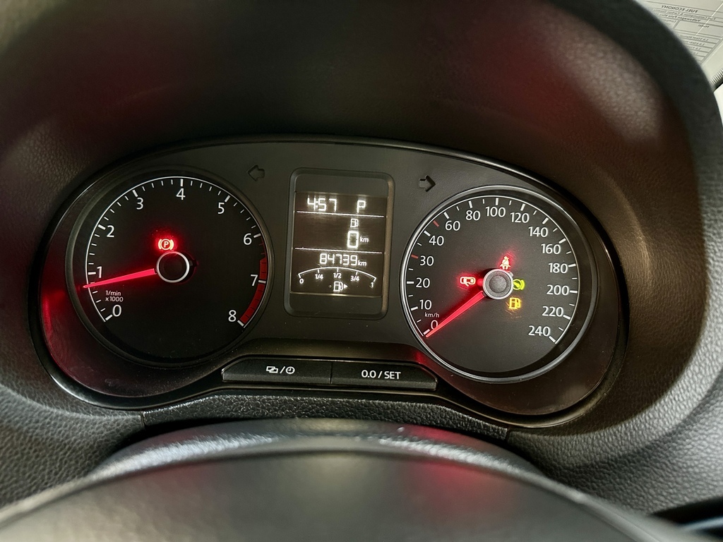 VOLKSWAGEN POLO VIVO POLO VIVO 1.6 COMFORTLINE TIP (5DR) - 15