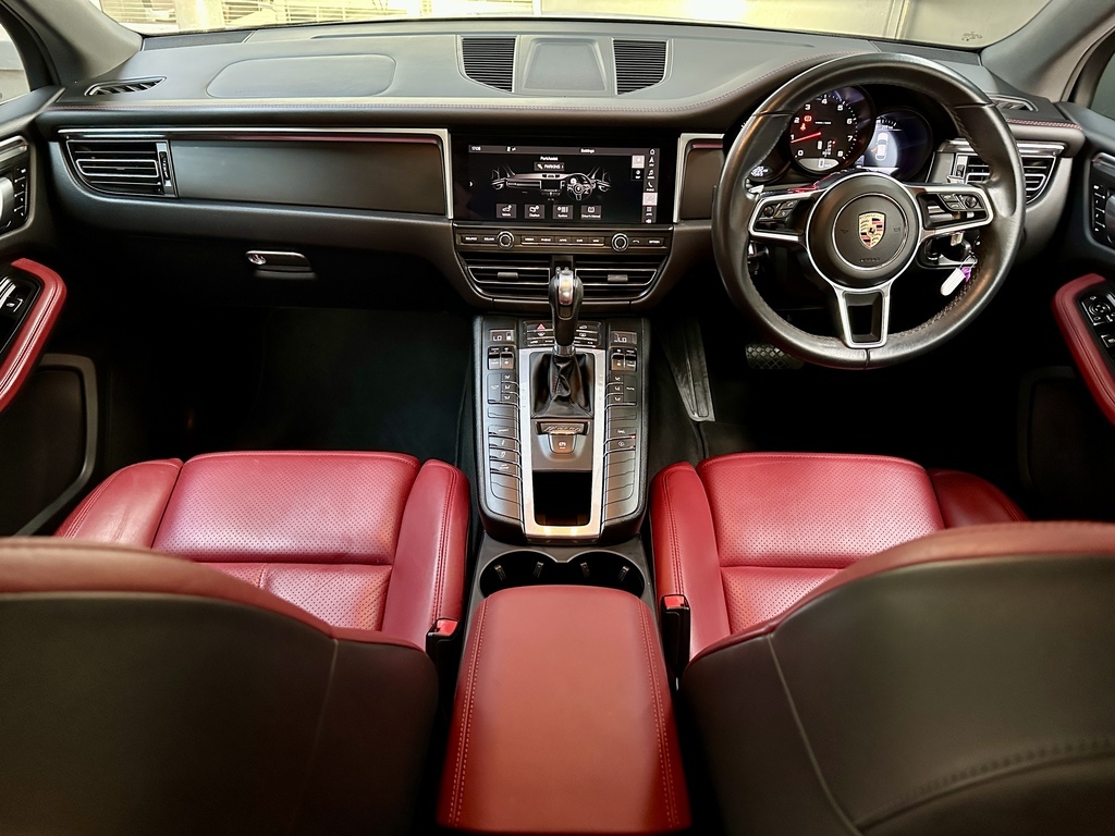 PORSCHE MACAN MACAN - 11