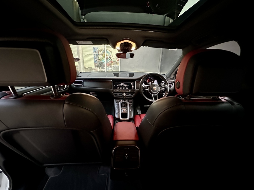 PORSCHE MACAN MACAN - 13