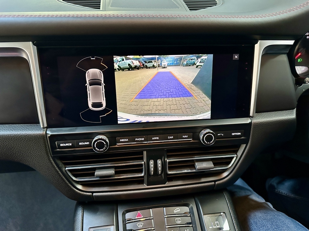PORSCHE MACAN MACAN - 18