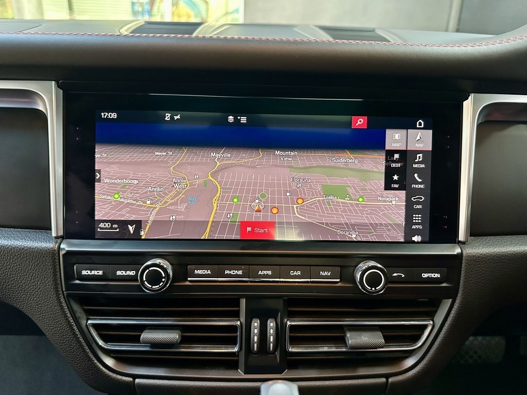 PORSCHE MACAN MACAN - 19
