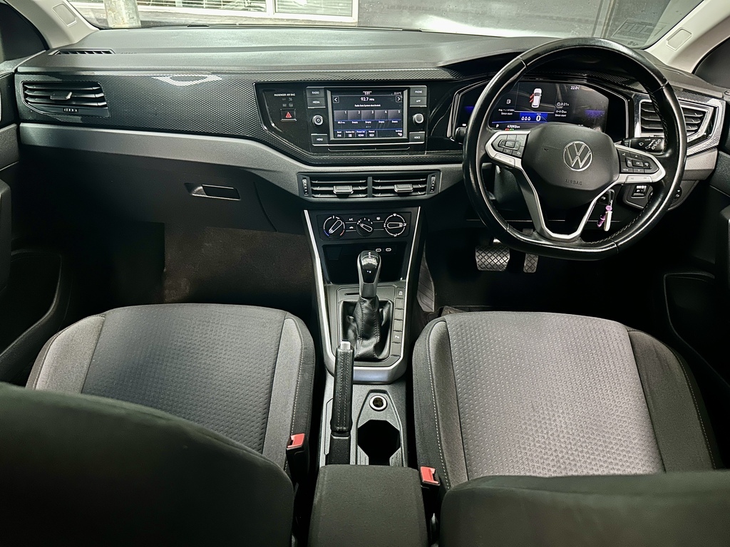 VOLKSWAGEN POLO POLO 1.0 TSI LIFE DSG - 10