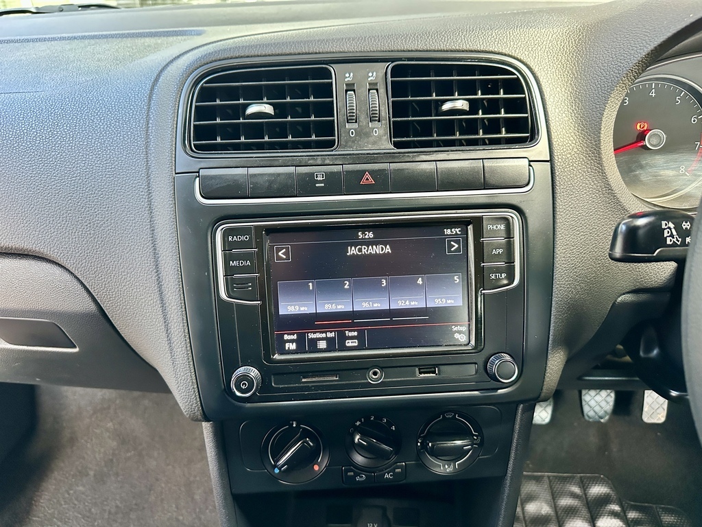 VOLKSWAGEN POLO VIVO POLO VIVO 1.4 TRENDLINE (5DR) - 12
