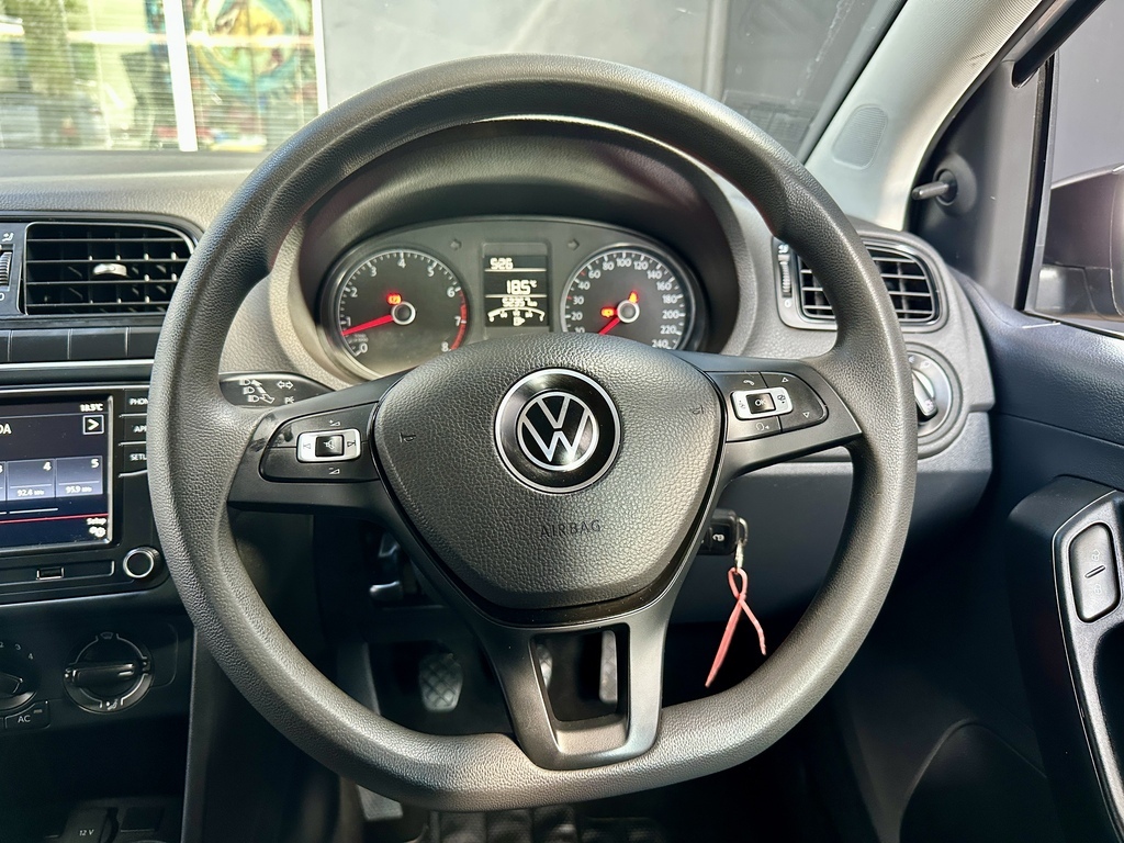 VOLKSWAGEN POLO VIVO POLO VIVO 1.4 TRENDLINE (5DR) - 13