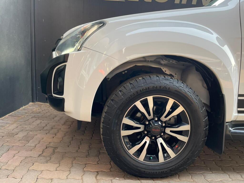 ISUZU D-MAX D-MAX 250 HO X-RIDER A/T E/CAB P/U - 7