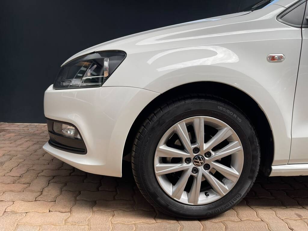 VOLKSWAGEN POLO VIVO POLO VIVO 1.6 COMFORTLINE TIP (5DR)