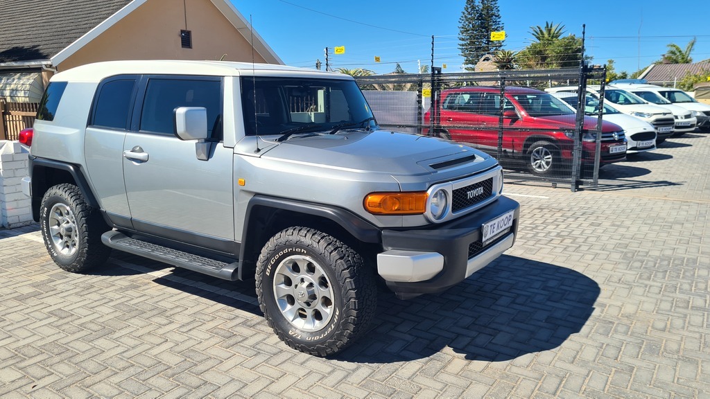 Hennie Steenkamp Motors Vehicle Image