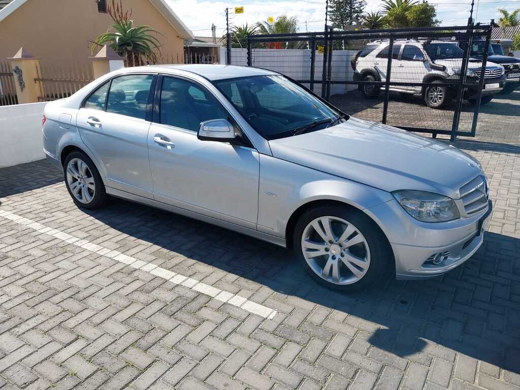 Hennie Steenkamp Motors Vehicle Image