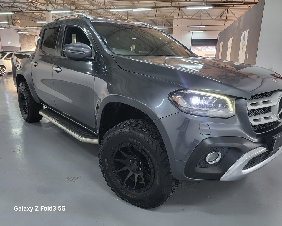 Thumbnail Image Thumbnail Image