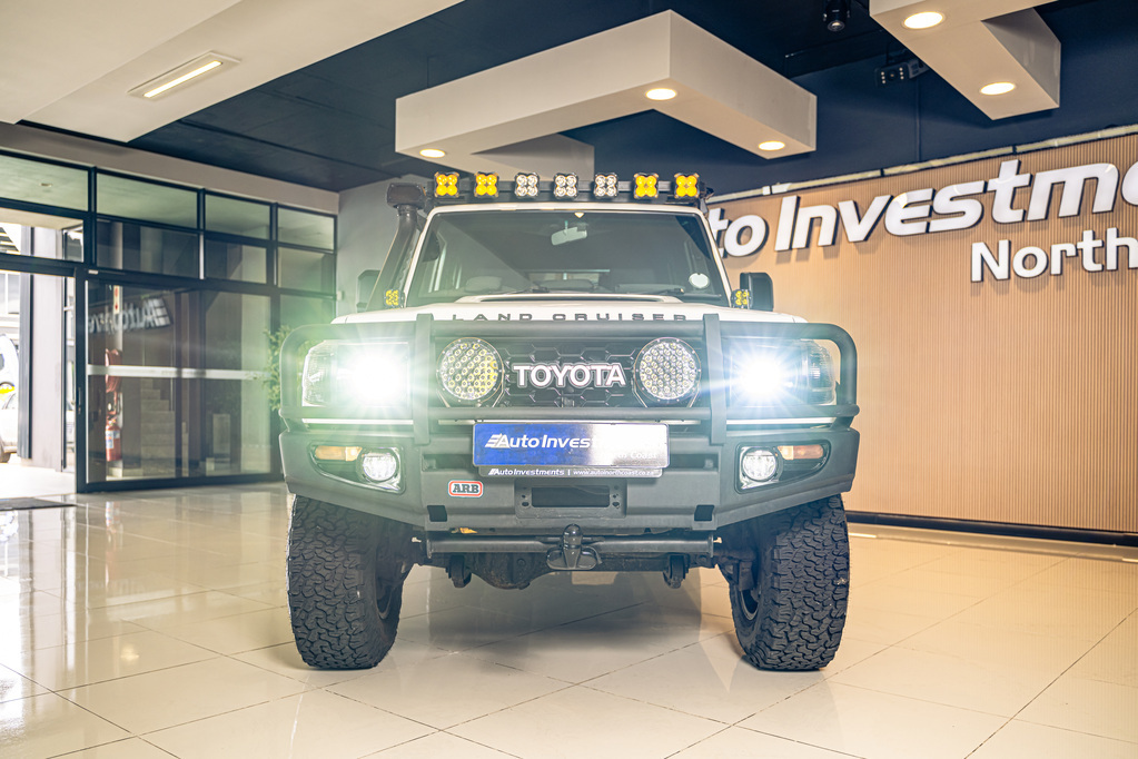 TOYOTA LAND CRUISER PICK UP LAND CRUISER 79 4.5D P/U D/C - 2