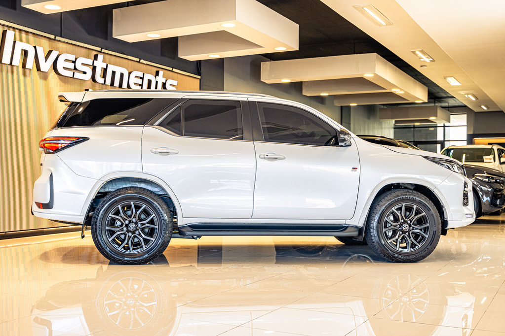 TOYOTA FORTUNER FORTUNER 2.8GD-6 4X4 GR-S A/T - 5