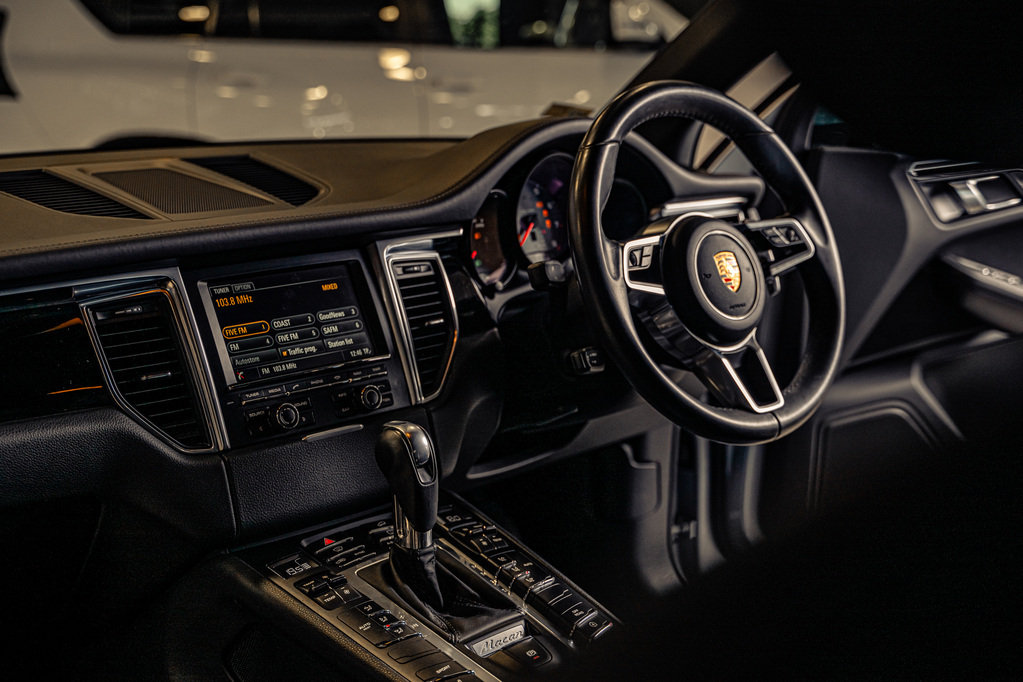 PORSCHE MACAN MACAN S - 10