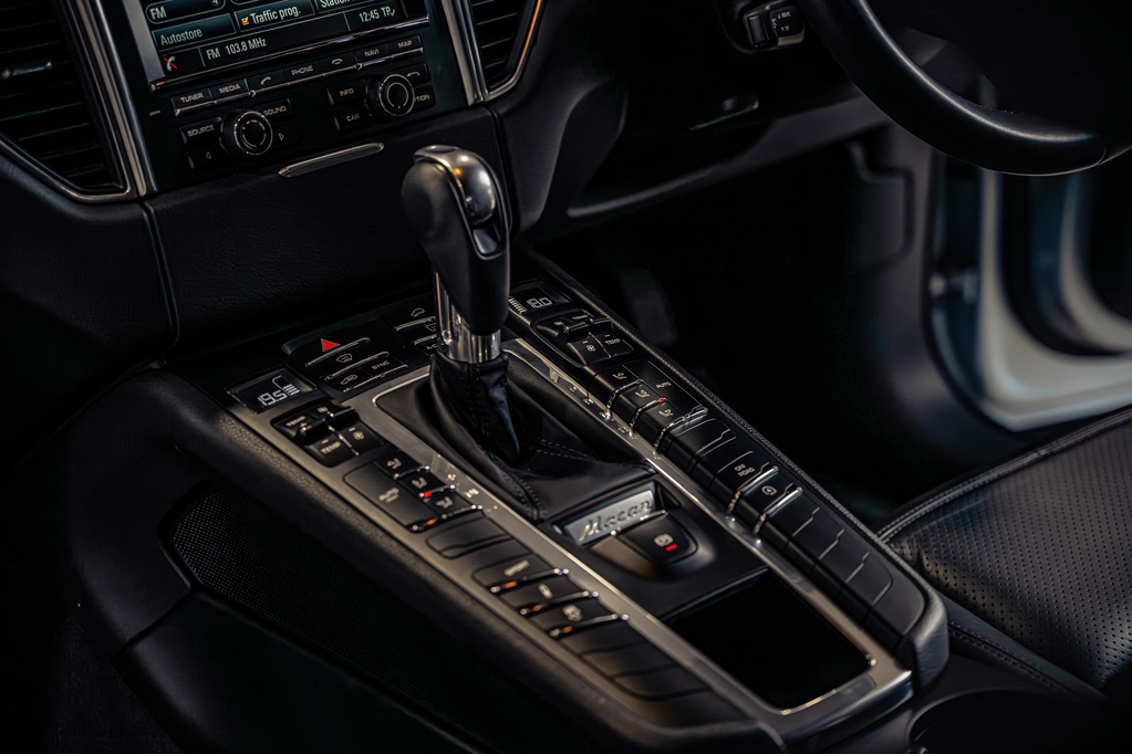 PORSCHE MACAN MACAN S - 9