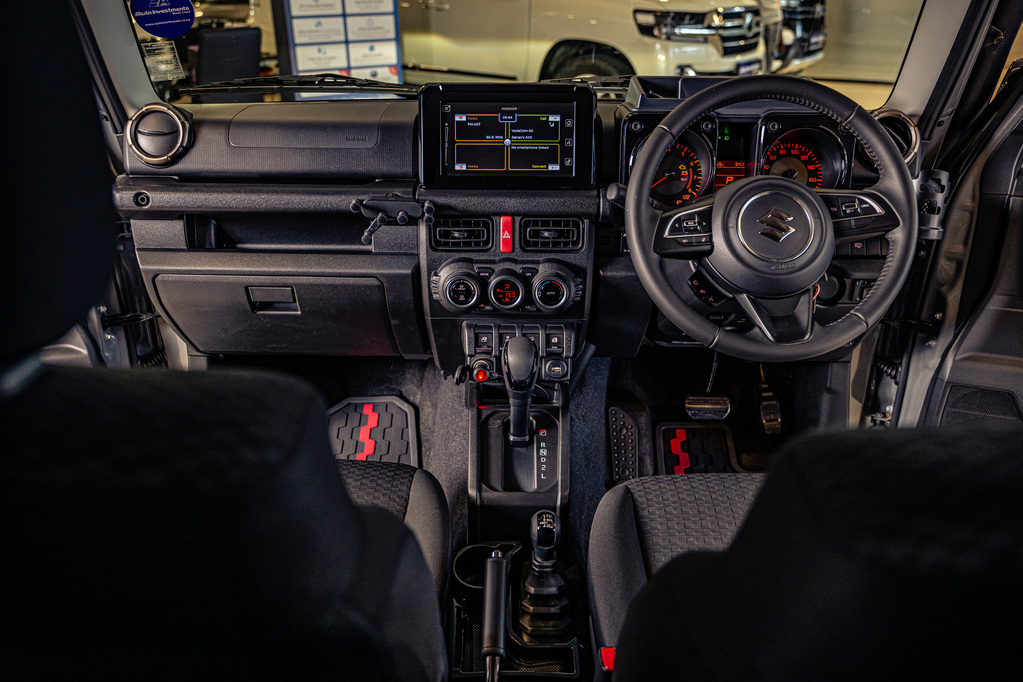 SUZUKI JIMNY JIMNY 1.5i GLX AT - 6