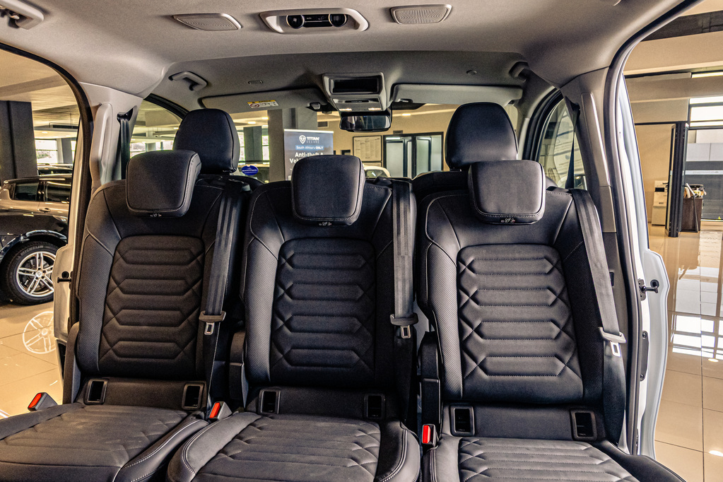 FORD TOURNEO TOURNEO CUSTOM 2.0D TITANIUM X A/T - 11