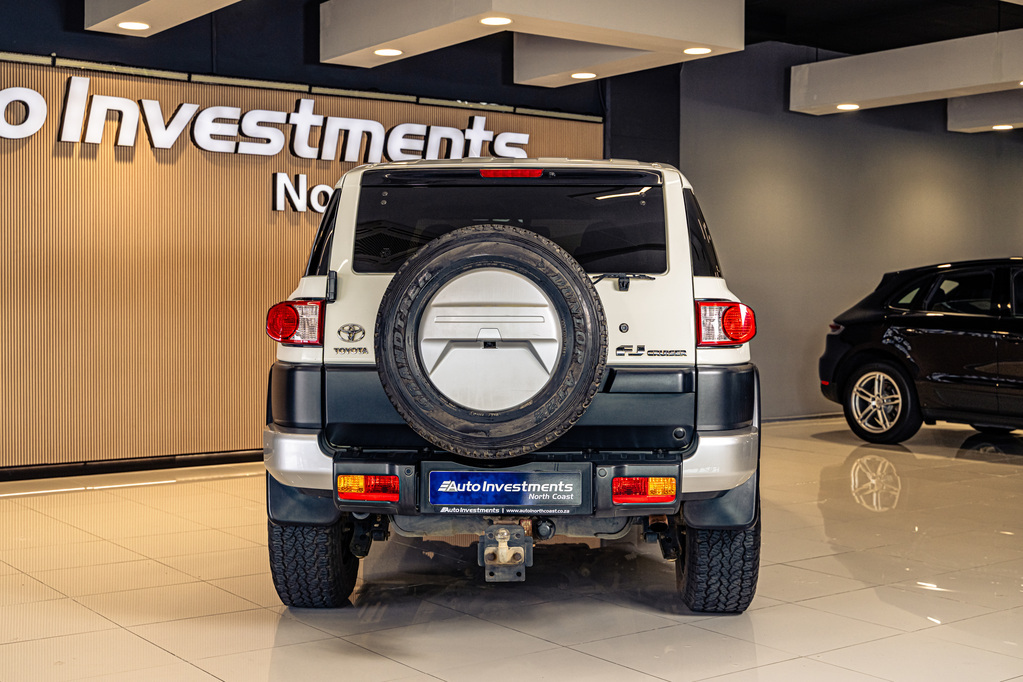 TOYOTA LAND CRUISER 70 L/CRUISER FJ 4.0 V6 CRUISER - 12