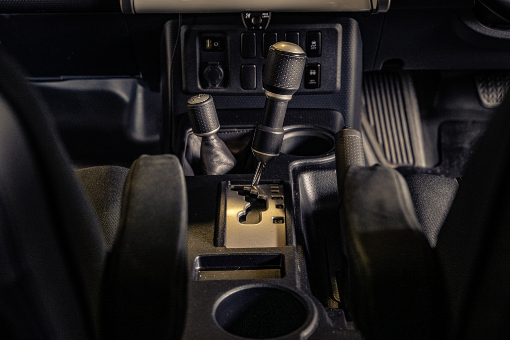 TOYOTA LAND CRUISER 70 L/CRUISER FJ 4.0 V6 CRUISER - 16