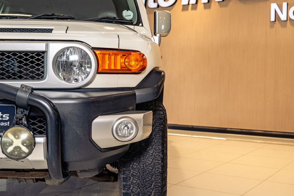 TOYOTA LAND CRUISER 70 L/CRUISER FJ 4.0 V6 CRUISER - 4