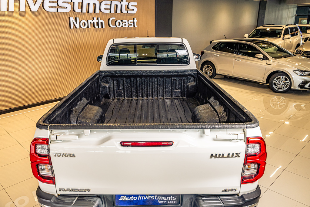 TOYOTA HILUX HILUX 2.8 GD-6 RAIDER 4X4 A/T P/U S/C - 17