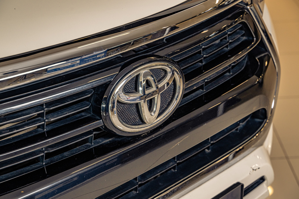 TOYOTA HILUX HILUX 2.8 GD-6 RAIDER 4X4 A/T P/U S/C - 3